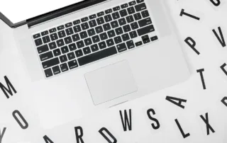 Cum să folosești tipografia pentru a crea ierarhie vizuală în designul web